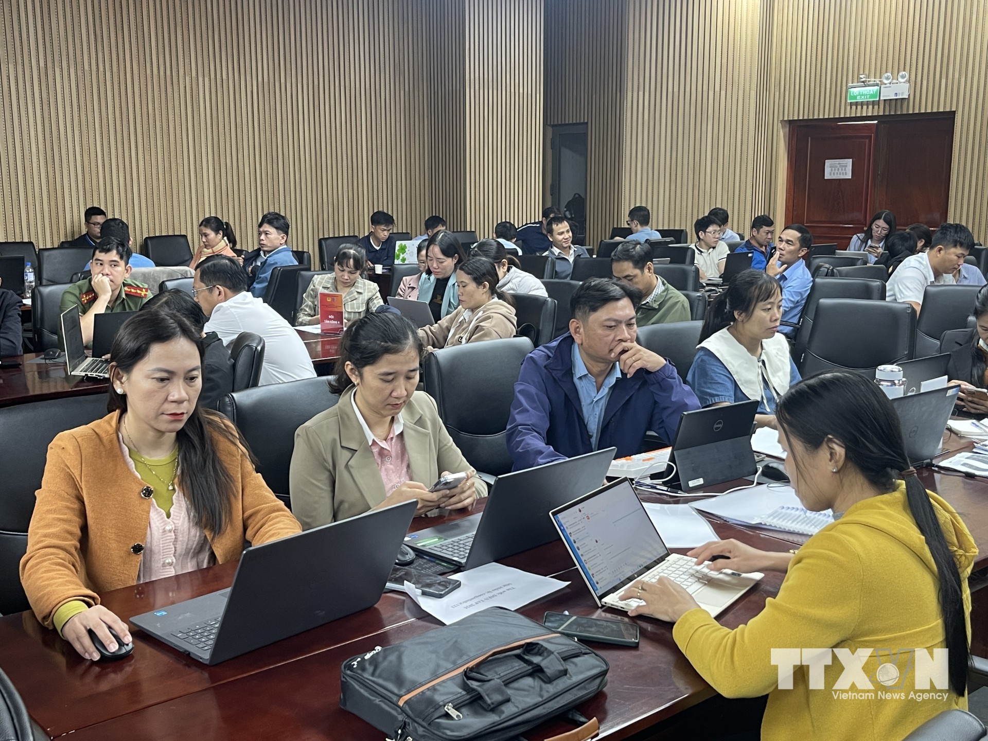 Quảng Ngãi ra mắt Đội ứng cứu sự cố an toàn thông tin mạng. (Ảnh: Phạm Cường/TTXVN)